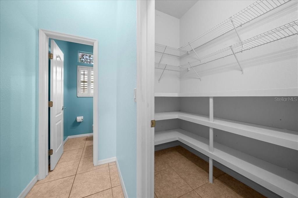 For Sale: $384,900 (3 beds, 2 baths, 2937 Square Feet)
