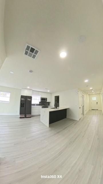 В аренду: $2,400 (3 спален, 1 ванн, 1005 Квадратных фут)