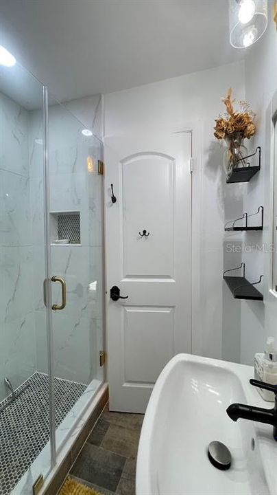 На продажу: $299,000 (2 спален, 2 ванн, 1110 Квадратных фут)