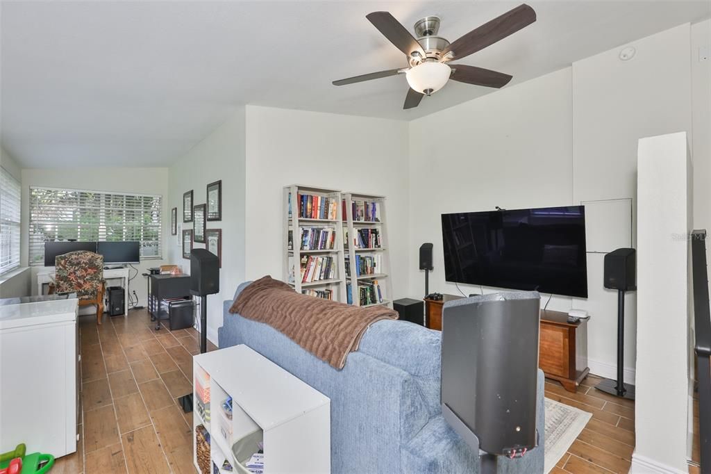 En Venta: $825,000 (3 camas, 2 baños, 1641 Pies cuadrados)