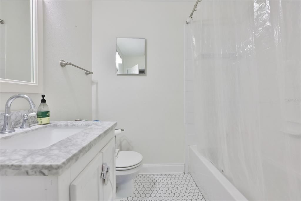 En Venta: $825,000 (3 camas, 2 baños, 1641 Pies cuadrados)