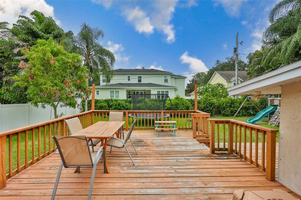 En Venta: $825,000 (3 camas, 2 baños, 1641 Pies cuadrados)