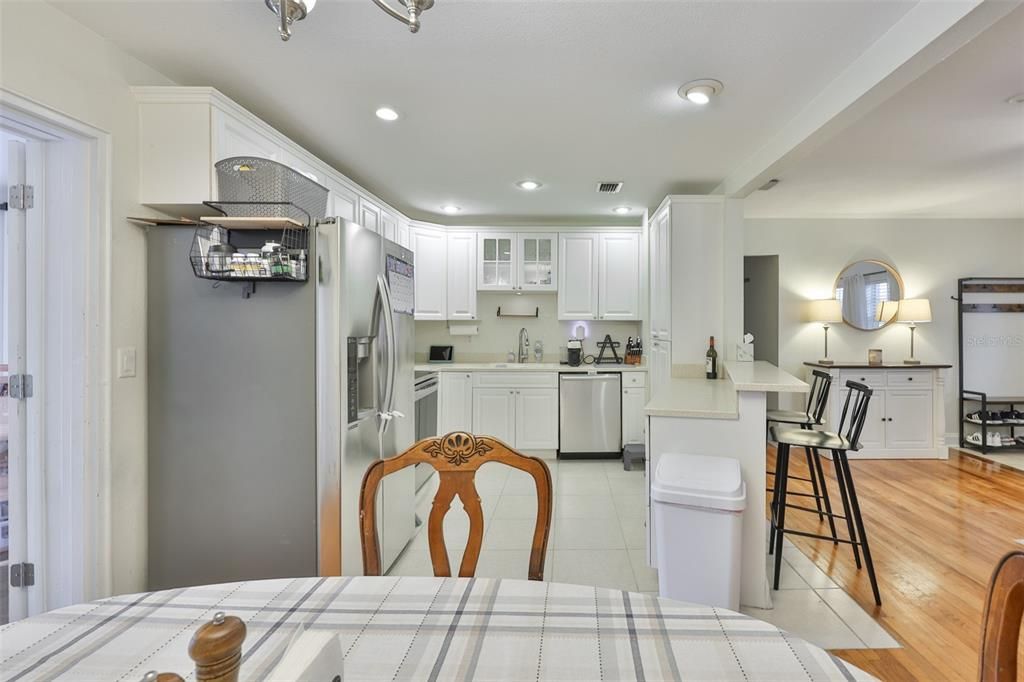 En Venta: $825,000 (3 camas, 2 baños, 1641 Pies cuadrados)