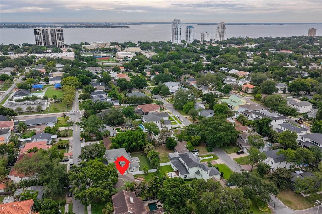 En Venta: $825,000 (3 camas, 2 baños, 1641 Pies cuadrados)
