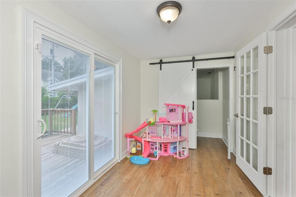 En Venta: $825,000 (3 camas, 2 baños, 1641 Pies cuadrados)