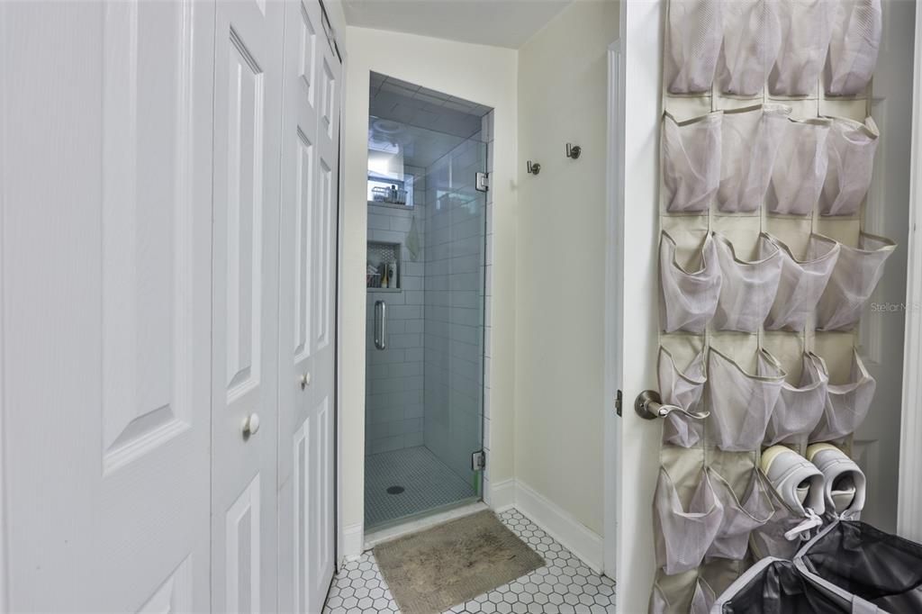 En Venta: $825,000 (3 camas, 2 baños, 1641 Pies cuadrados)