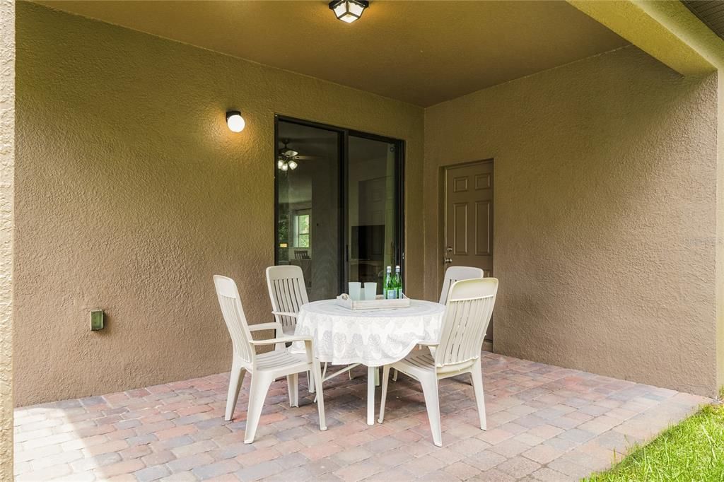 For Sale: $449,000 (4 beds, 3 baths, 2214 Square Feet)