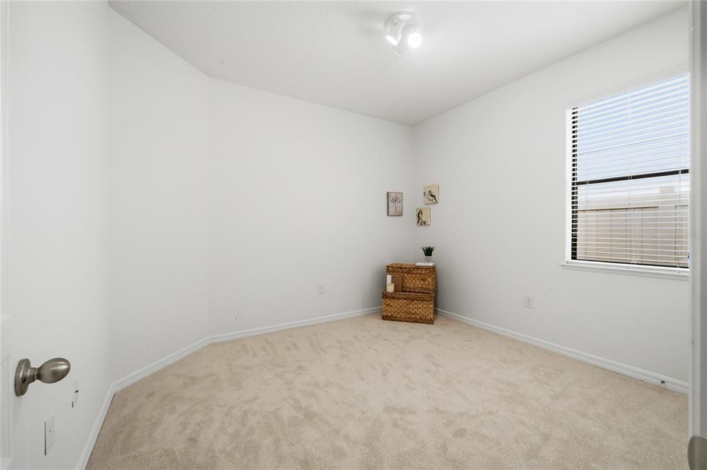 For Sale: $449,000 (4 beds, 3 baths, 2214 Square Feet)