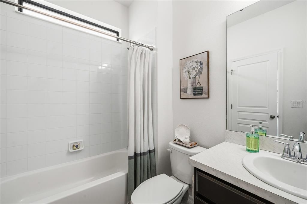 For Sale: $449,000 (4 beds, 3 baths, 2214 Square Feet)