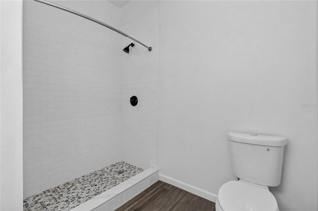 For Sale: $298,000 (3 beds, 2 baths, 1693 Square Feet)