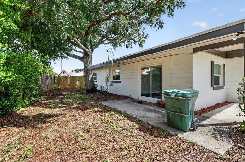 For Sale: $298,000 (3 beds, 2 baths, 1693 Square Feet)
