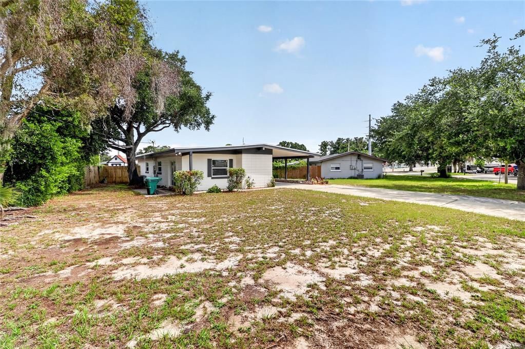 For Sale: $298,000 (3 beds, 2 baths, 1693 Square Feet)