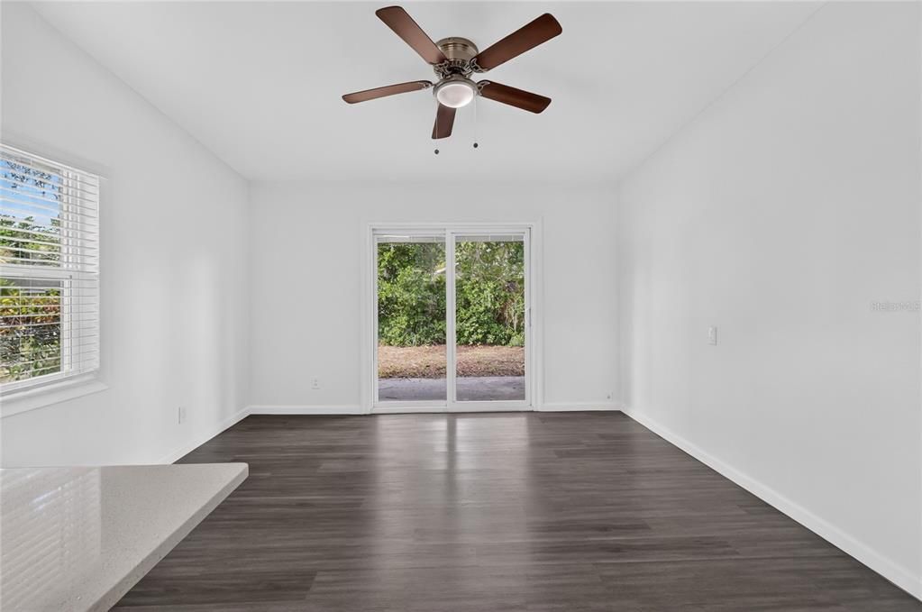 For Sale: $298,000 (3 beds, 2 baths, 1693 Square Feet)