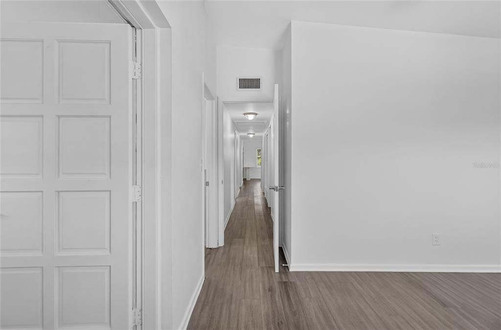 For Sale: $298,000 (3 beds, 2 baths, 1693 Square Feet)