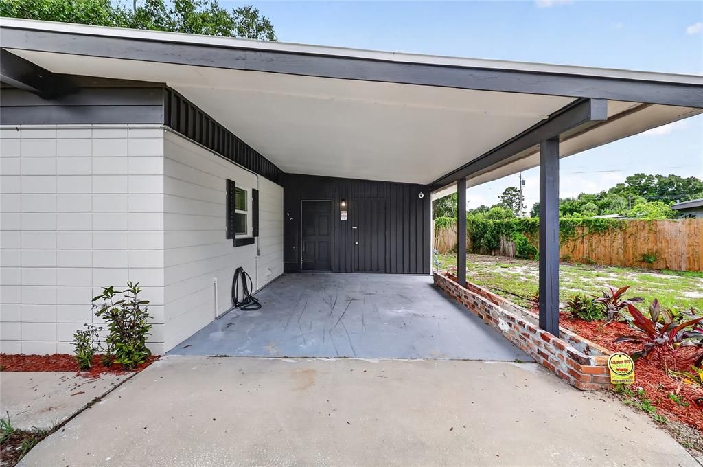For Sale: $298,000 (3 beds, 2 baths, 1693 Square Feet)