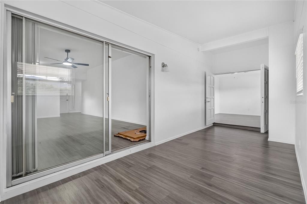 For Sale: $298,000 (3 beds, 2 baths, 1693 Square Feet)