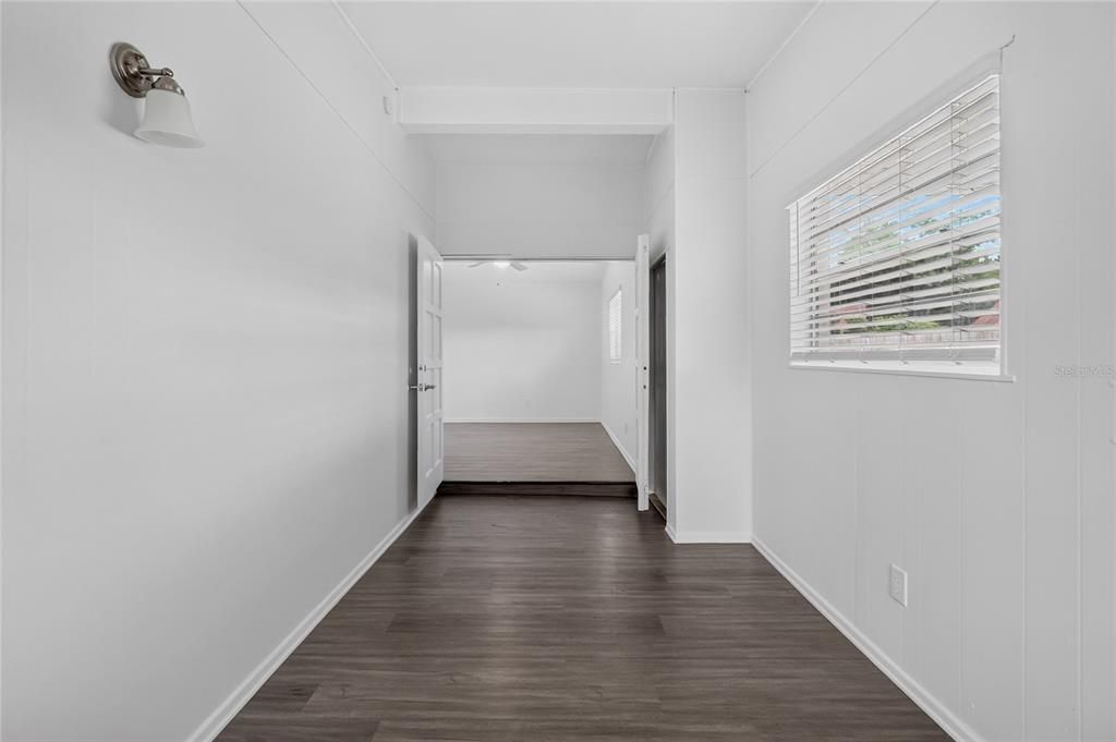 For Sale: $298,000 (3 beds, 2 baths, 1693 Square Feet)