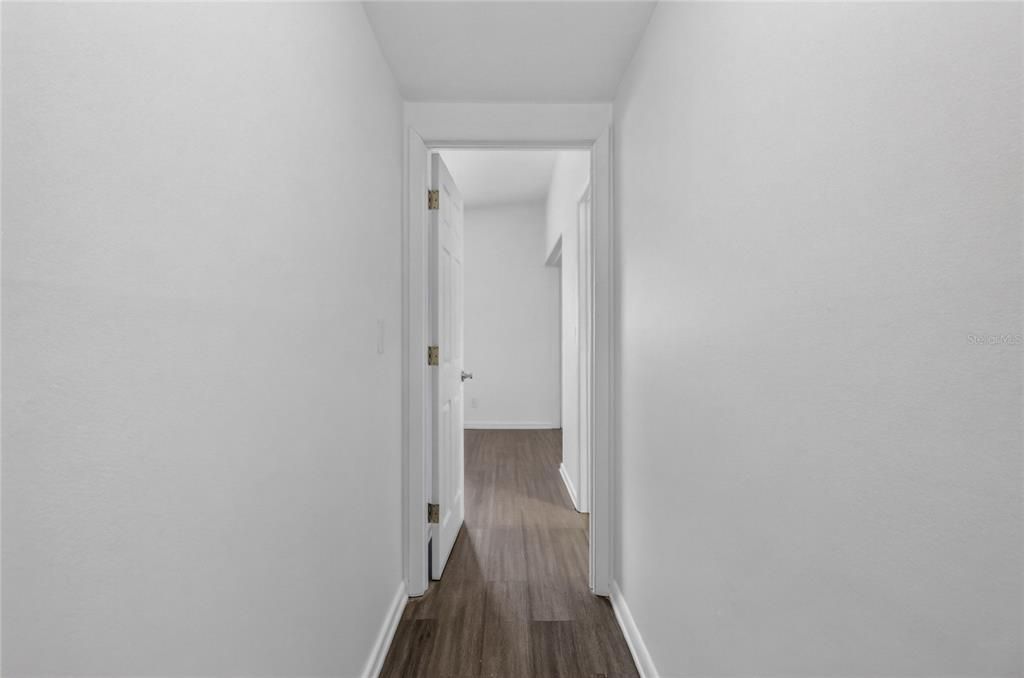 For Sale: $298,000 (3 beds, 2 baths, 1693 Square Feet)