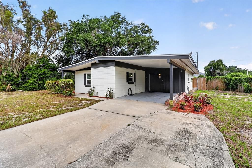 For Sale: $298,000 (3 beds, 2 baths, 1693 Square Feet)