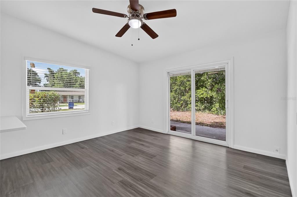 For Sale: $298,000 (3 beds, 2 baths, 1693 Square Feet)