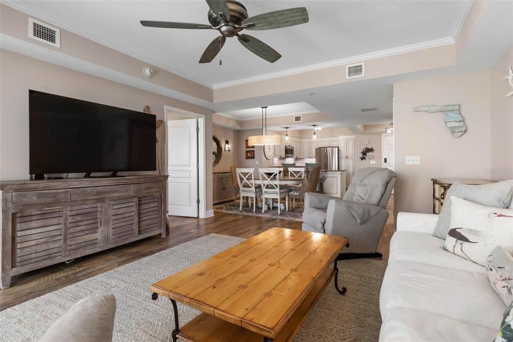 For Sale: $849,000 (3 beds, 3 baths, 1676 Square Feet)