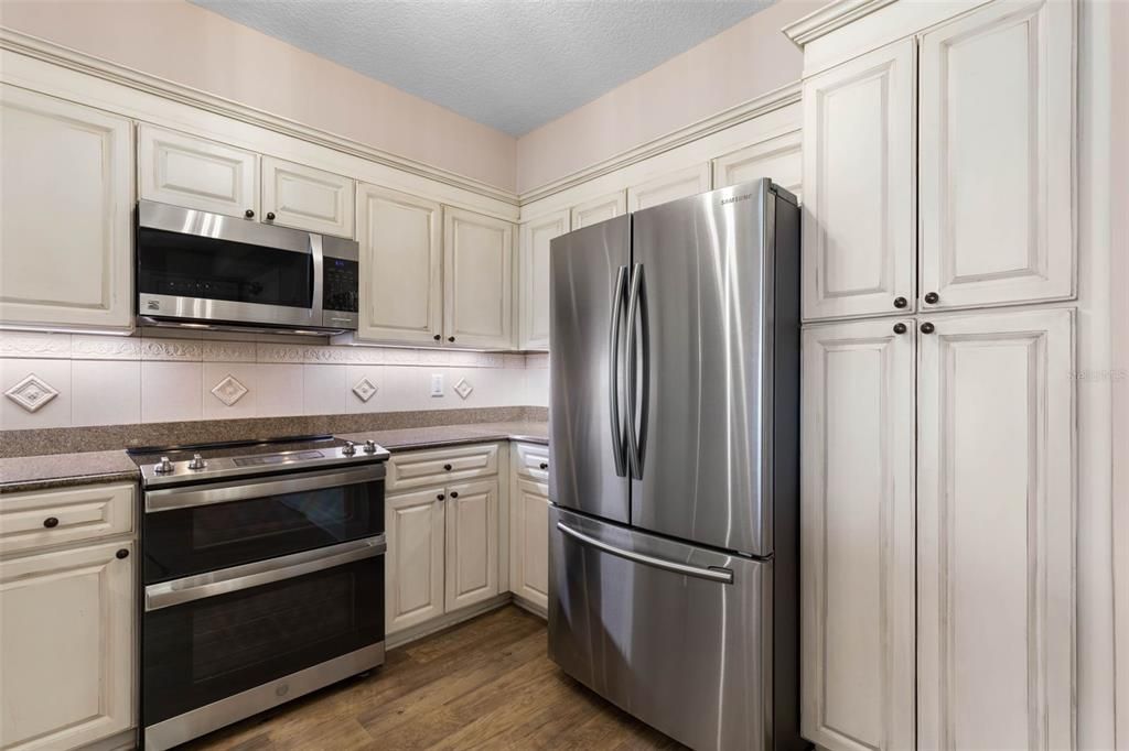 For Sale: $849,000 (3 beds, 3 baths, 1676 Square Feet)