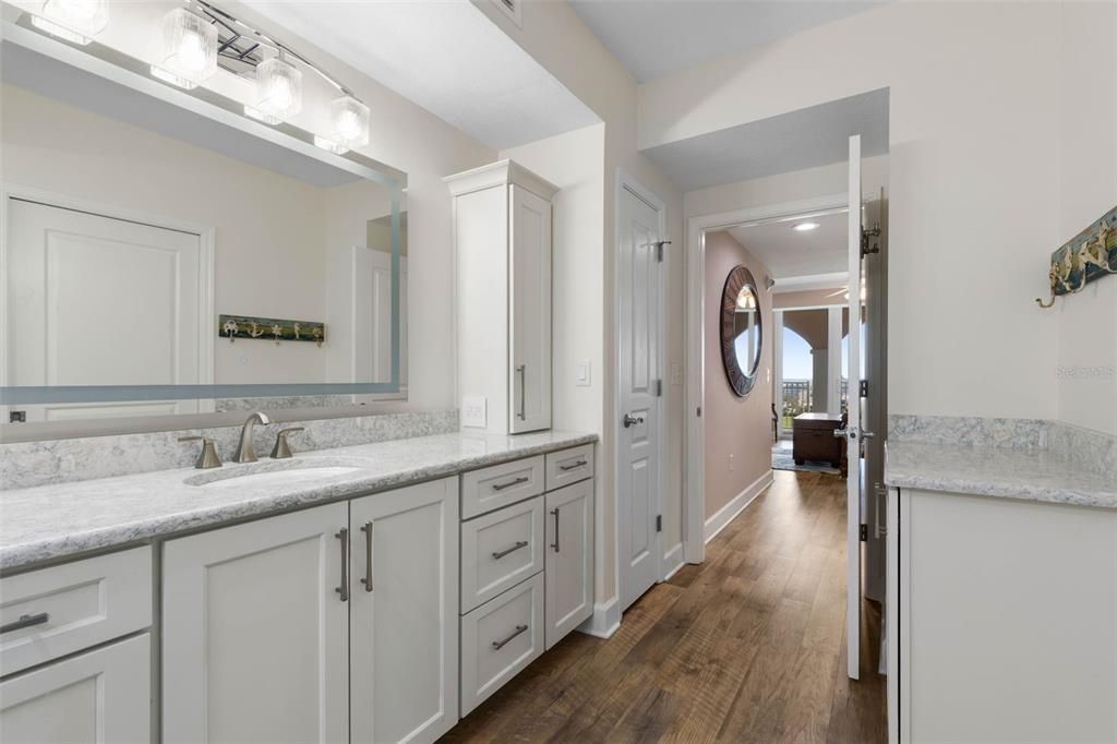 For Sale: $849,000 (3 beds, 3 baths, 1676 Square Feet)