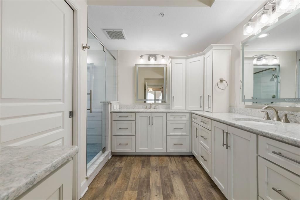 For Sale: $849,000 (3 beds, 3 baths, 1676 Square Feet)