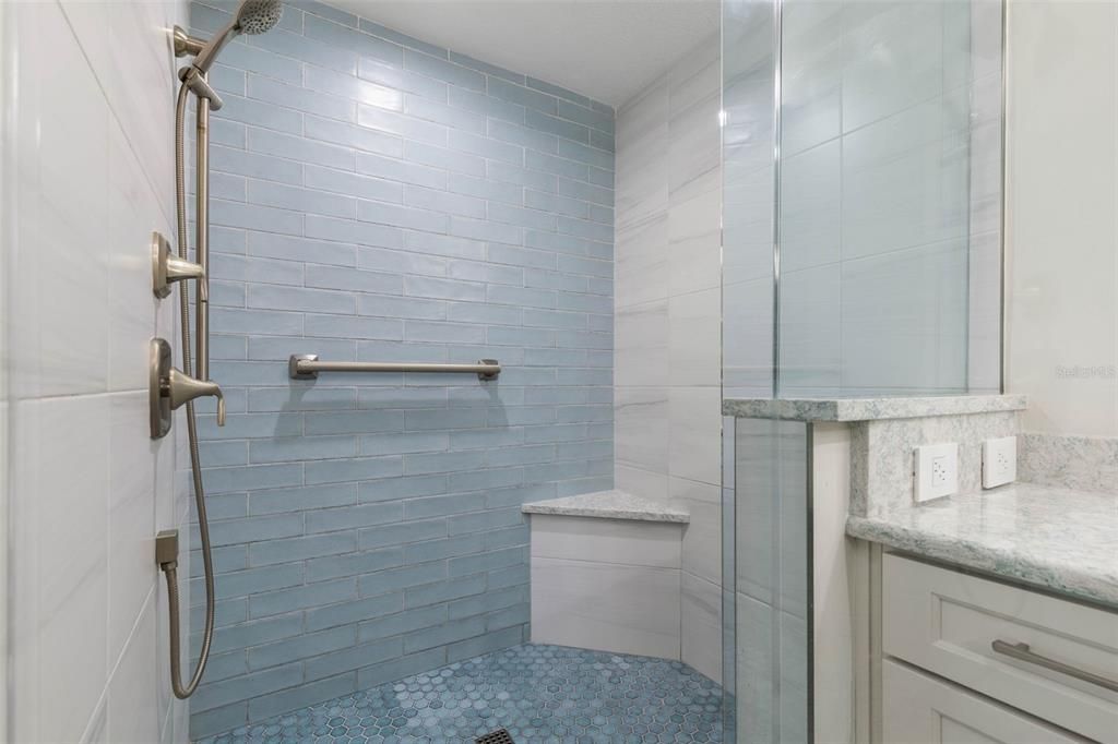 For Sale: $849,000 (3 beds, 3 baths, 1676 Square Feet)