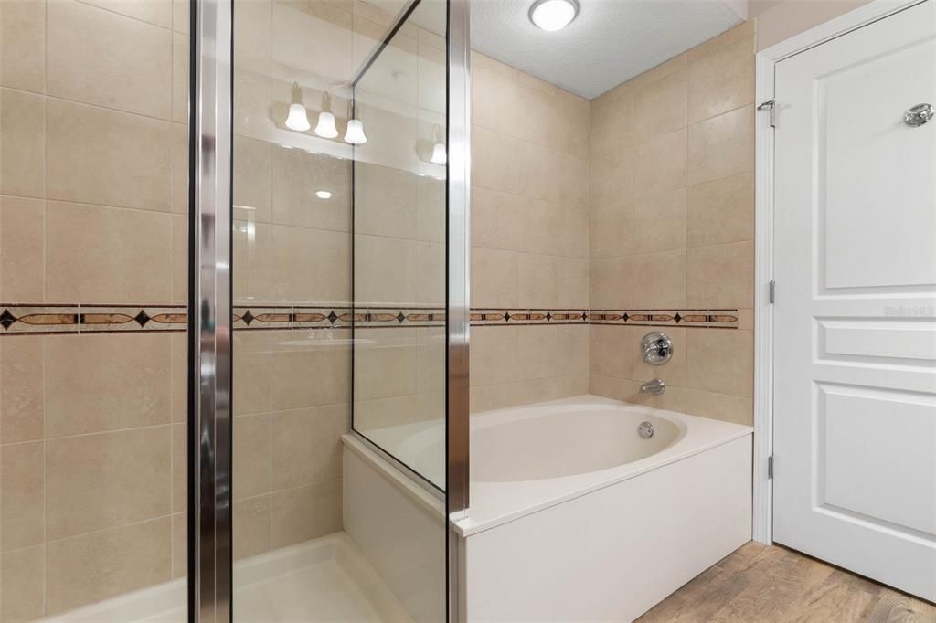 For Sale: $849,000 (3 beds, 3 baths, 1676 Square Feet)