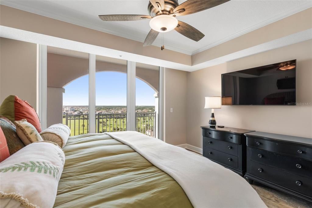 For Sale: $849,000 (3 beds, 3 baths, 1676 Square Feet)