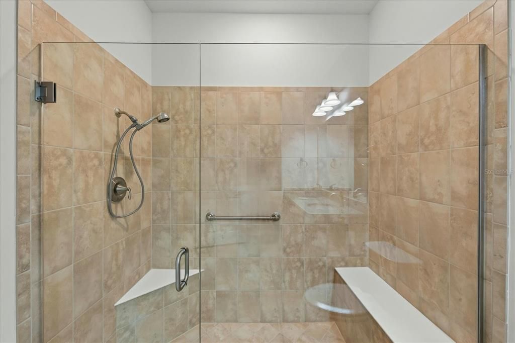 For Sale: $419,000 (2 beds, 2 baths, 1584 Square Feet)