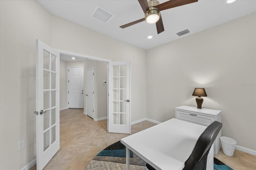 For Sale: $419,000 (2 beds, 2 baths, 1584 Square Feet)