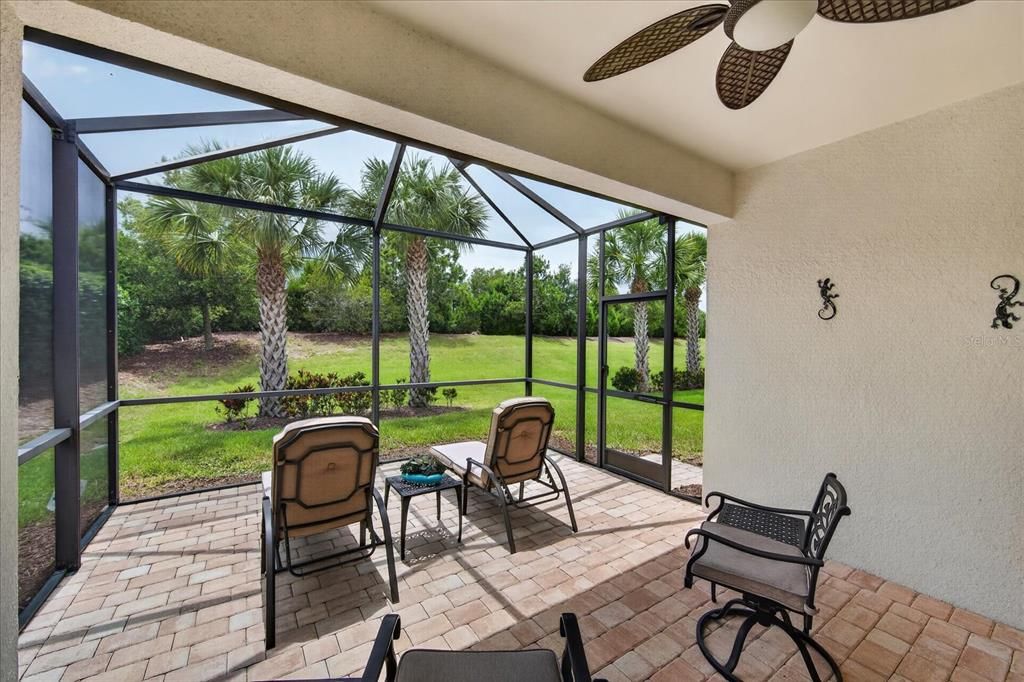 For Sale: $419,000 (2 beds, 2 baths, 1584 Square Feet)