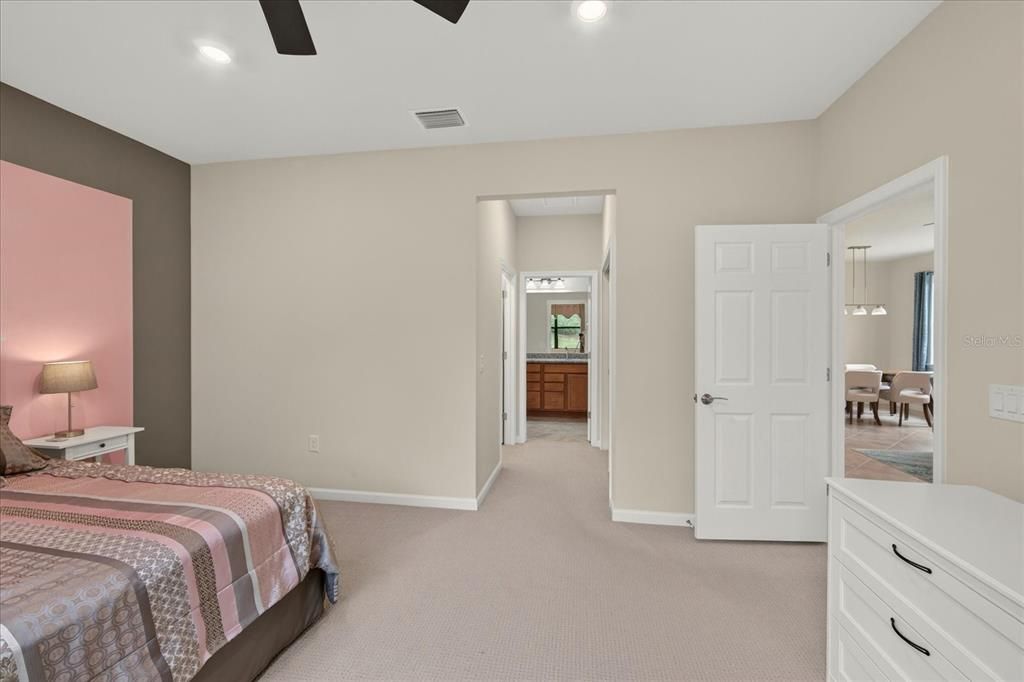 For Sale: $419,000 (2 beds, 2 baths, 1584 Square Feet)