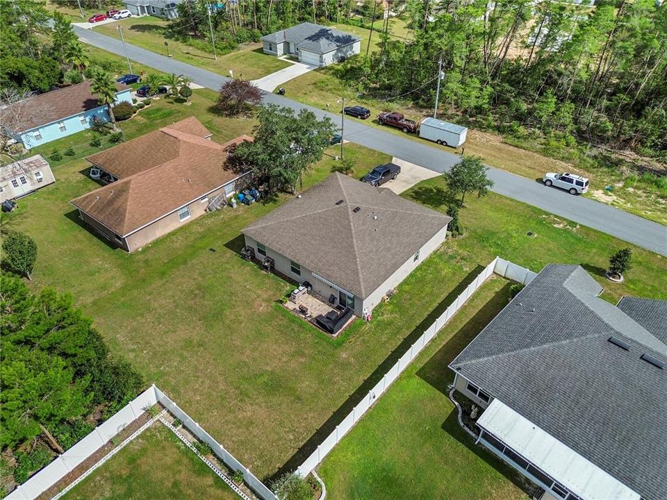 For Sale: $368,900 (4 beds, 2 baths, 1886 Square Feet)