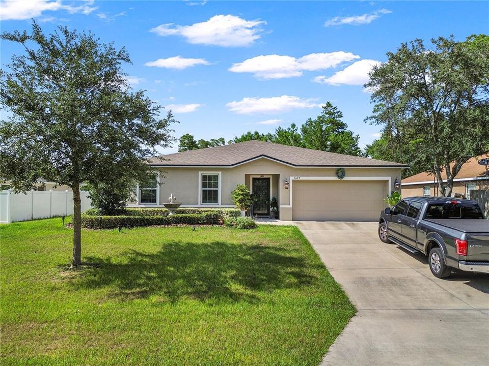 For Sale: $368,900 (4 beds, 2 baths, 1886 Square Feet)