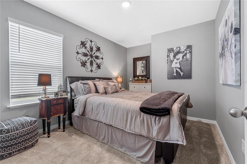 For Sale: $368,900 (4 beds, 2 baths, 1886 Square Feet)