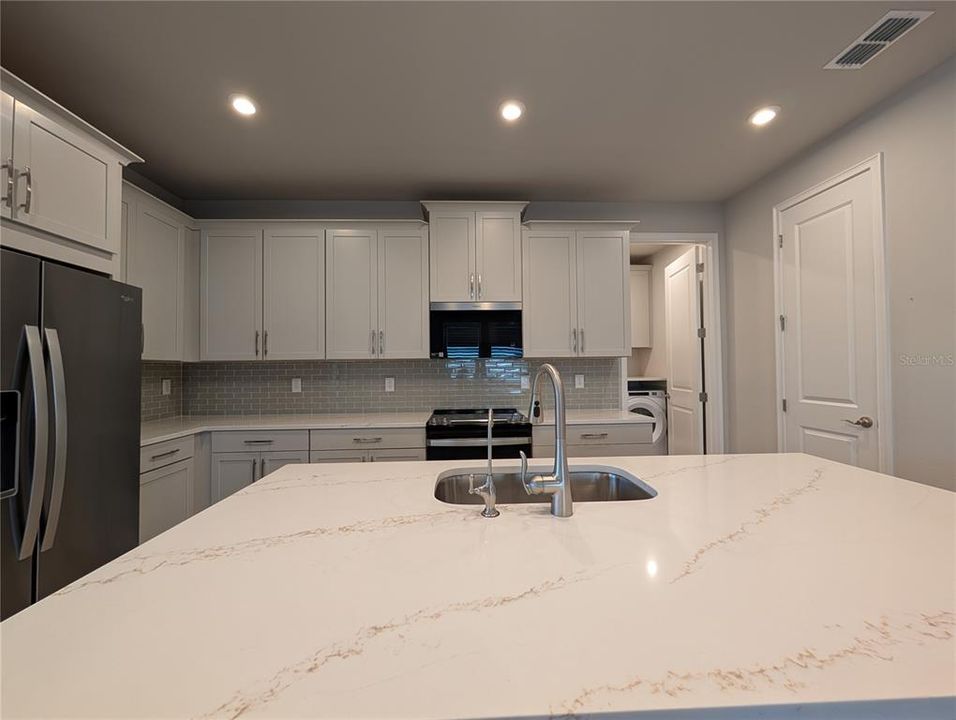 For Rent: $2,600 (2 beds, 2 baths, 1506 Square Feet)