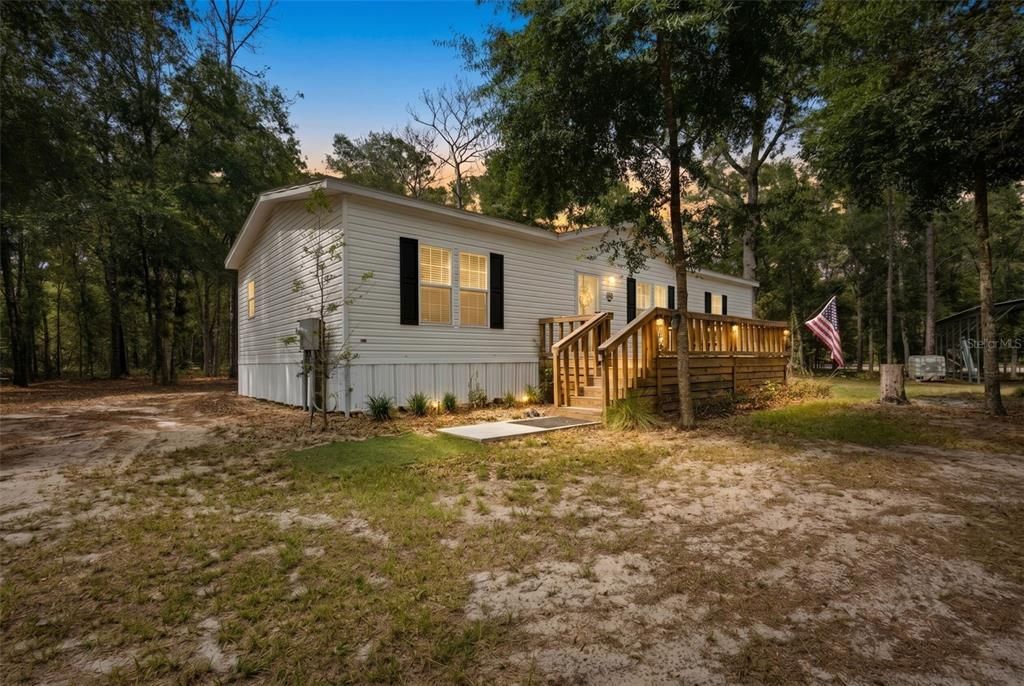 Active With Contract: $315,000 (3 beds, 2 baths, 1680 Square Feet)