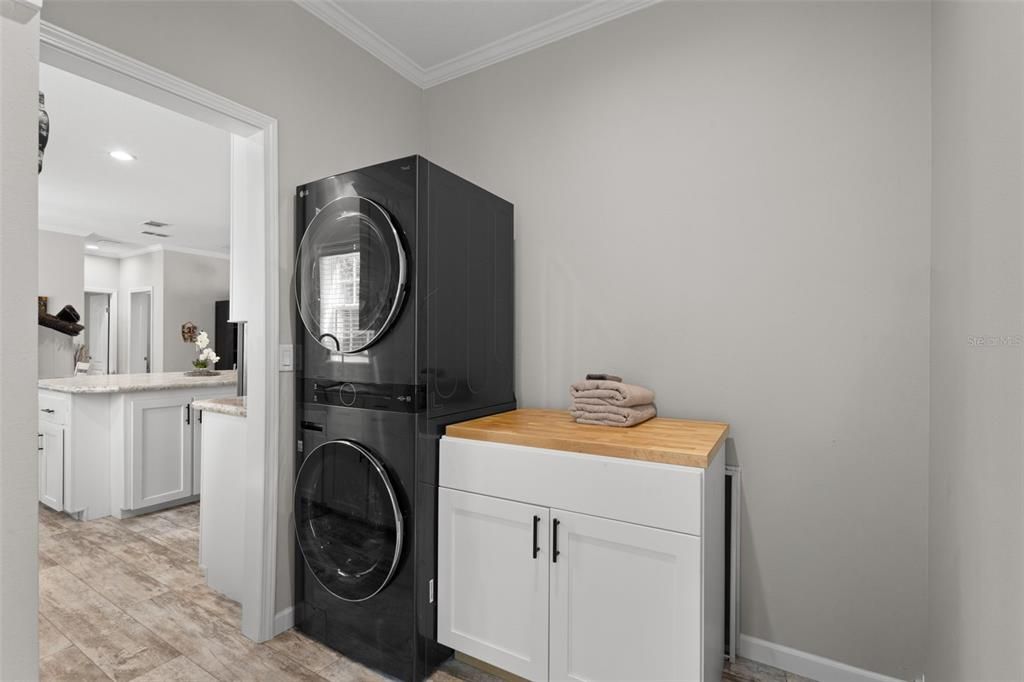 Active With Contract: $315,000 (3 beds, 2 baths, 1680 Square Feet)