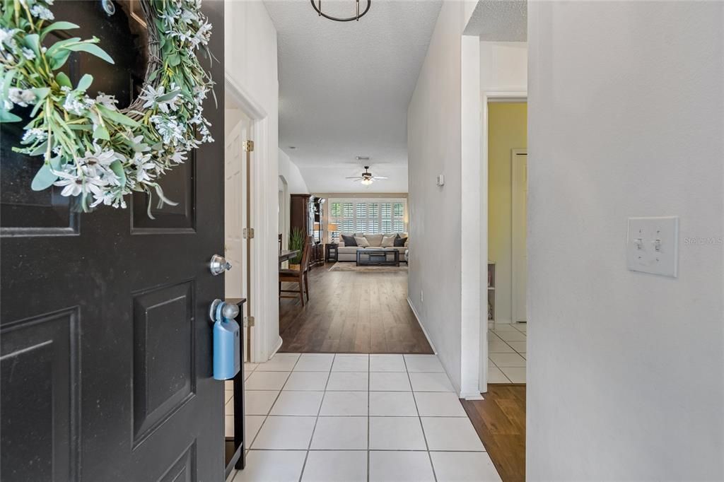En Venta: $430,000 (3 camas, 2 baños, 1718 Pies cuadrados)