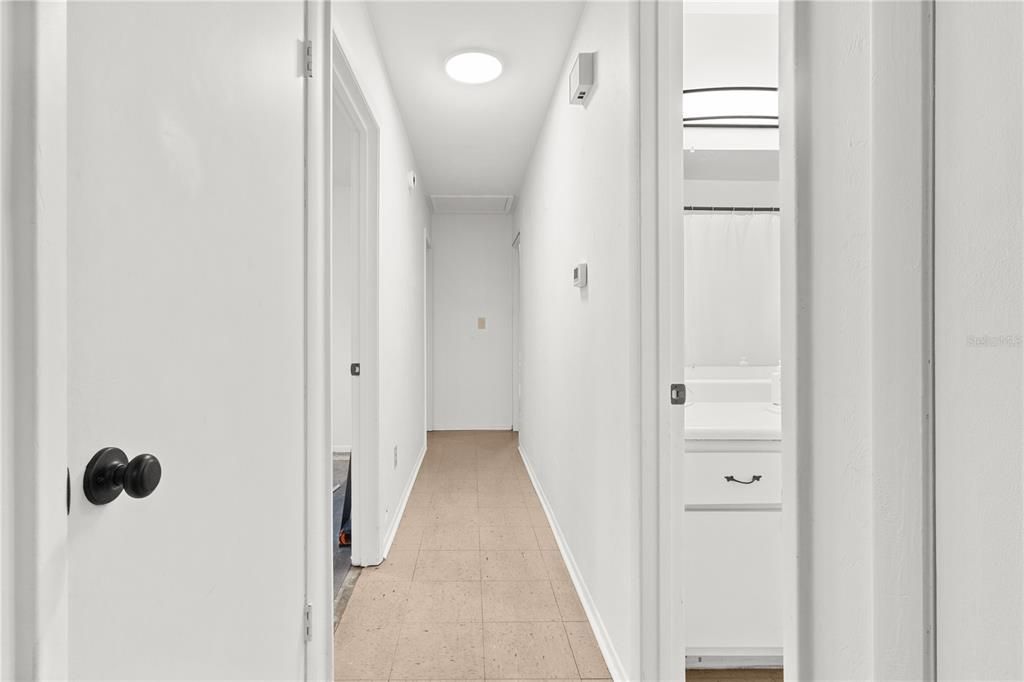 En Venta: $265,000 (3 camas, 2 baños, 1056 Pies cuadrados)