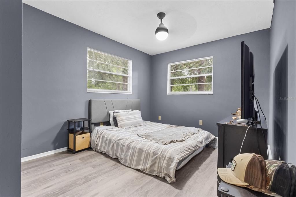 En Venta: $265,000 (3 camas, 2 baños, 1056 Pies cuadrados)