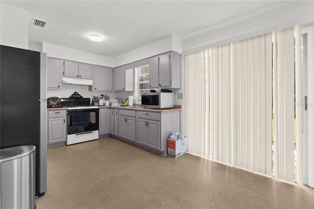 En Venta: $265,000 (3 camas, 2 baños, 1056 Pies cuadrados)