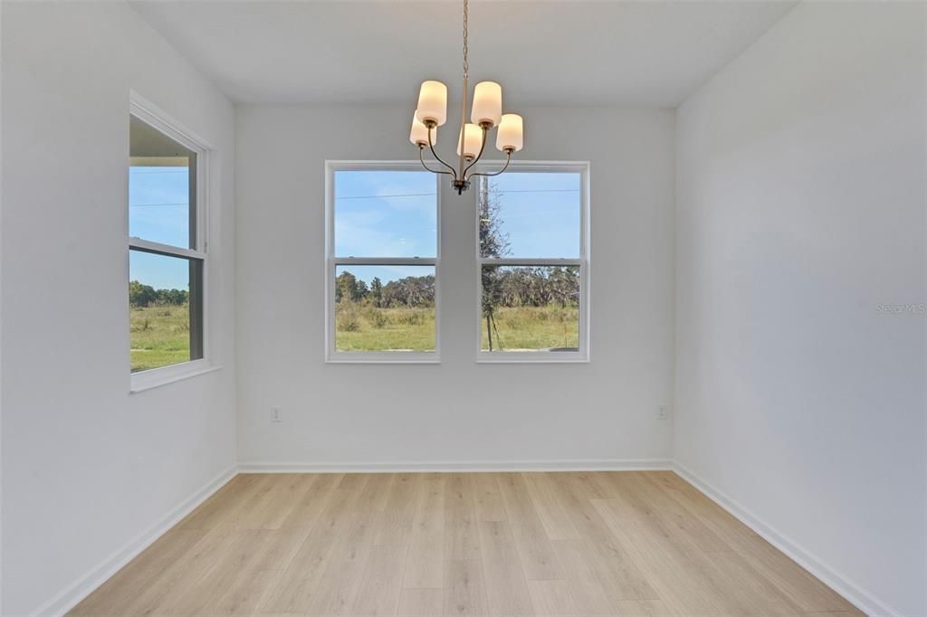 En Venta: $314,990 (4 camas, 2 baños, 1758 Pies cuadrados)
