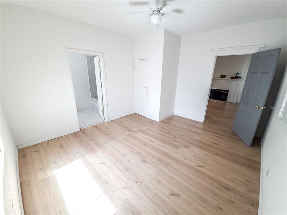 На продажу: $235,000 (3 спален, 2 ванн, 1664 Квадратных фут)