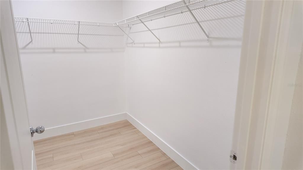For Sale: $398,500 (4 beds, 2 baths, 1846 Square Feet)