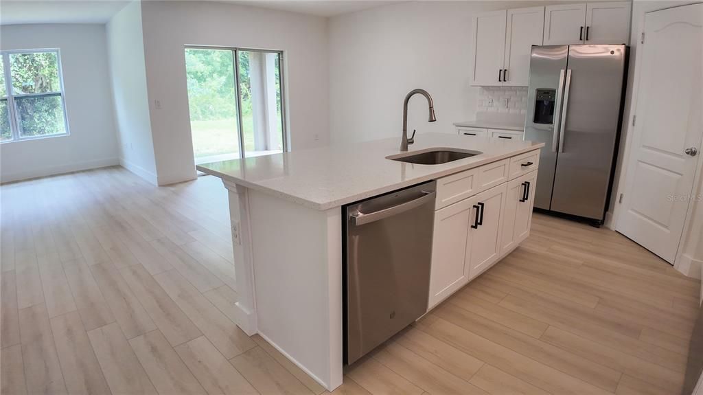 For Sale: $398,500 (4 beds, 2 baths, 1846 Square Feet)