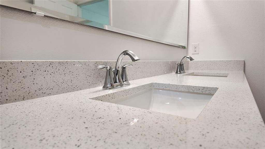 For Sale: $398,500 (4 beds, 2 baths, 1846 Square Feet)